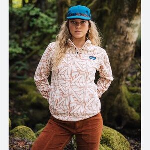 KAVU Cavanaugh Fleece Geometric Cream Pullover Medium